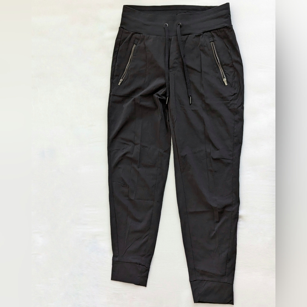Athleta Trekkie North Jogger – W size 4